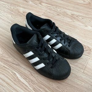 Adidas Originals Superstar Men 4.5 Women 5.5 / 6 Black White